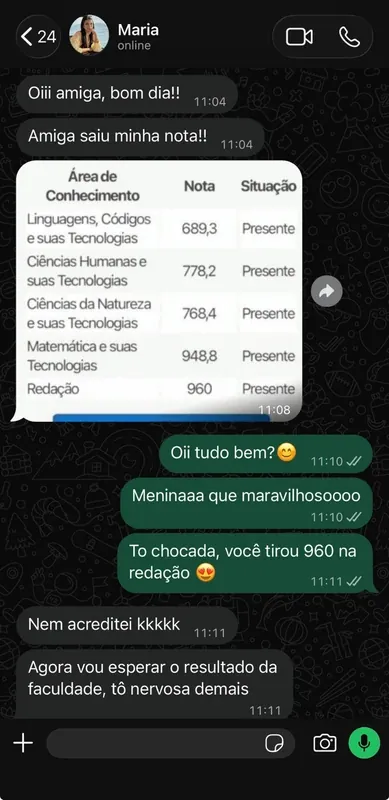 Conversa de WhatsApp: Maria conta que tirou 960 na redação